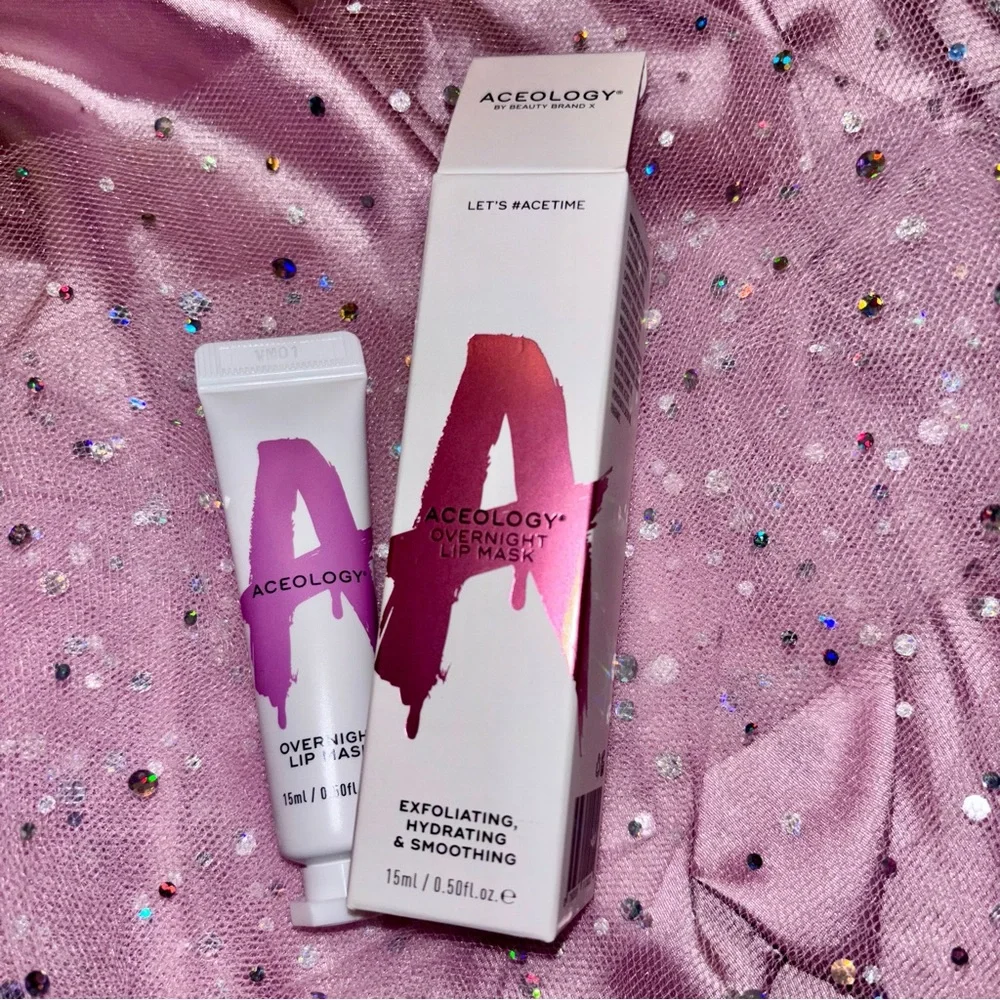 💝NIB Exfoliating lip treatment by Aceology💝